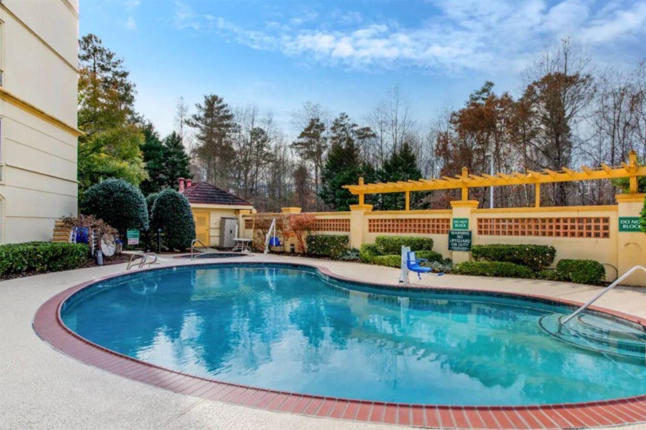 Hotel La Quinta By Wyndham Crabtree 3*