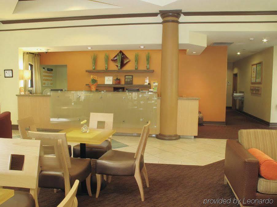 Hotel La Quinta By Wyndham Crabtree