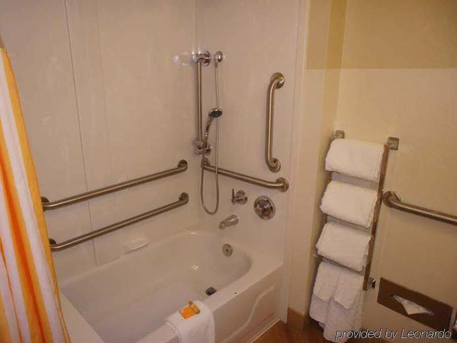 Hotel La Quinta By Wyndham Crabtree 3*